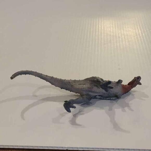 Battat Carnotaurus Dinosaur Figure Figurine Toy - Picture 9 of 15